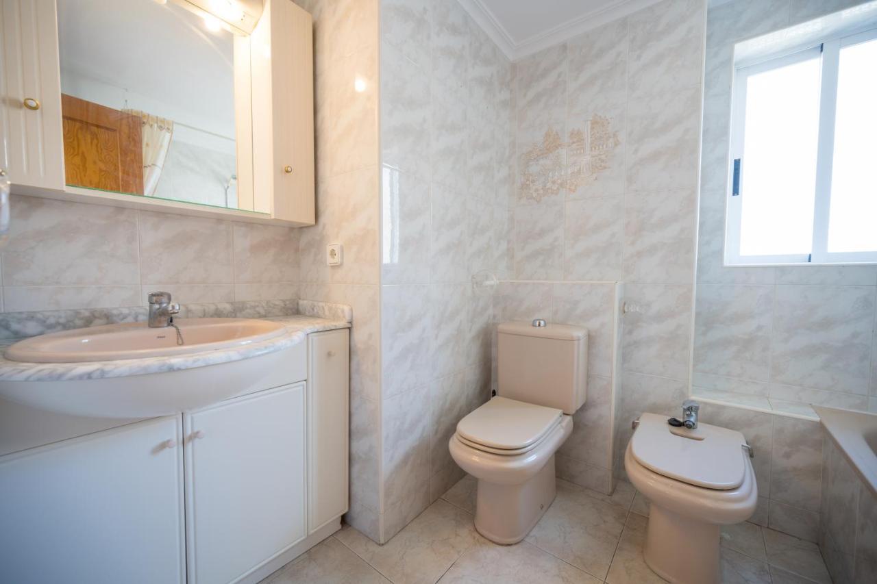 Beautiful 2 Bedroom In Parque Loix 3 Minutes Walk To The Beach Benidorm Exterior foto